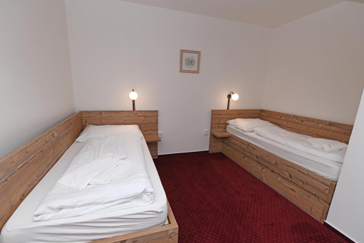 Hotel Konsel Ricky  Luaran gambar